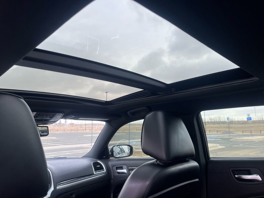 Used 2012 Chrysler 300 C image 15