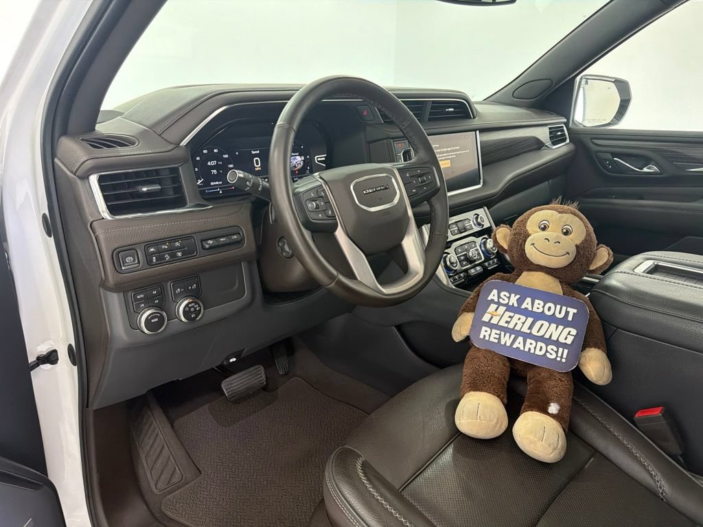 Used 2023 GMC Yukon Denali AWD/4WD image 10