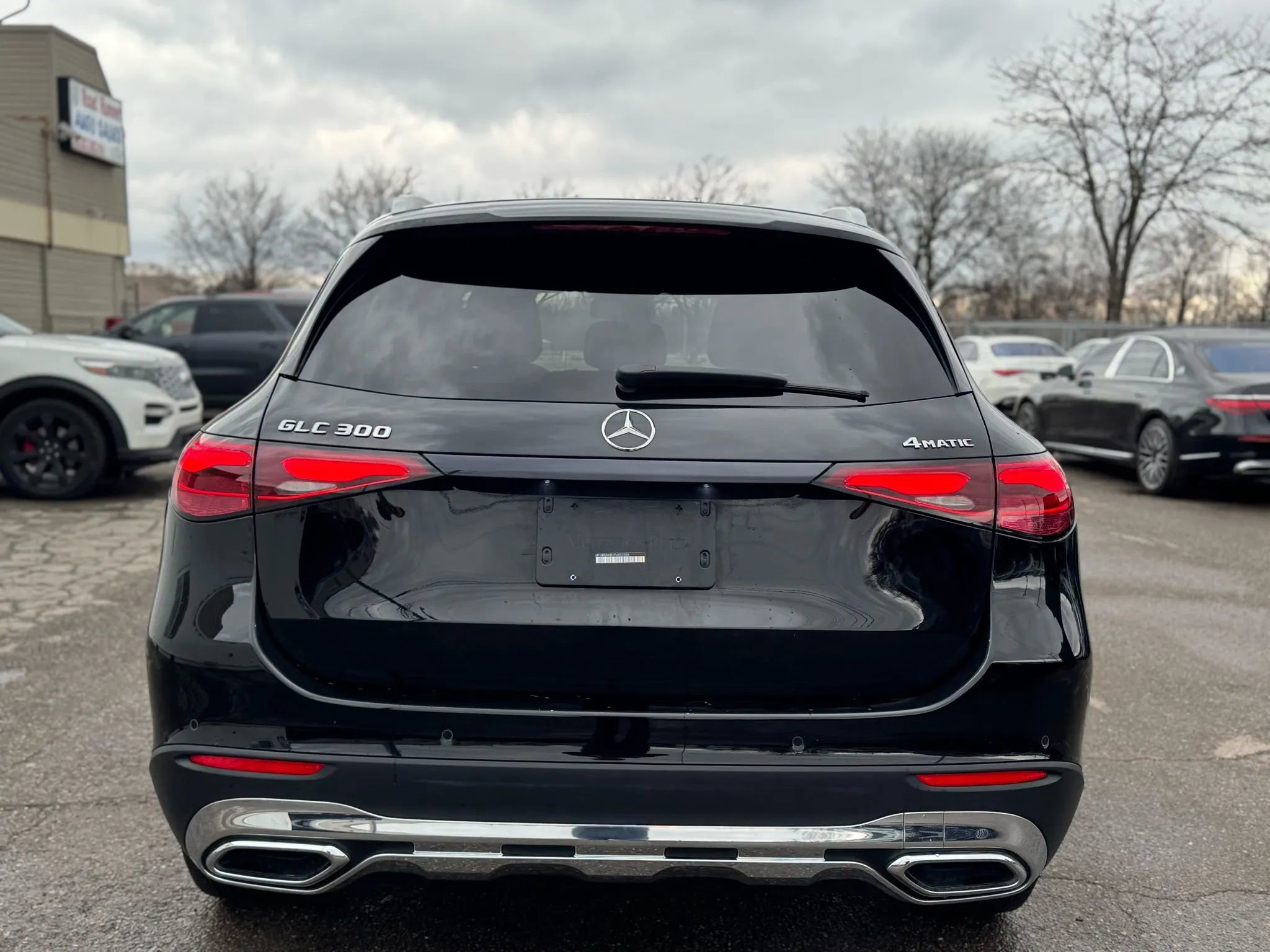 Used 2023 Mercedes-Benz GLC 300 4MATIC image 6