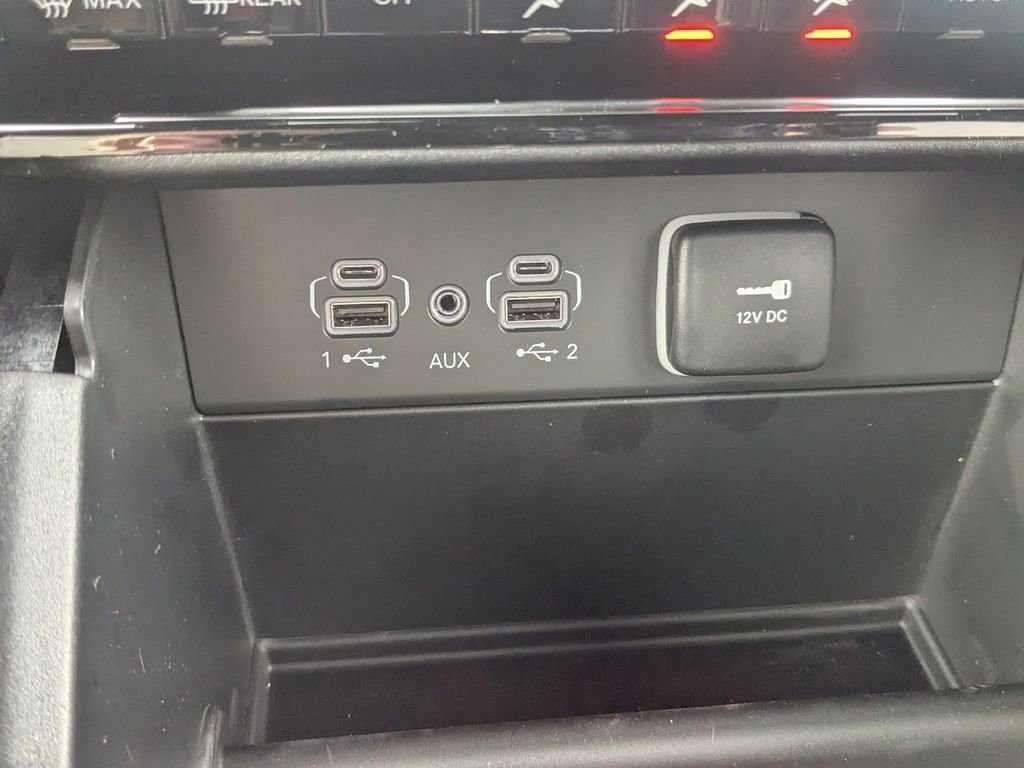 New 2025 Jeep Grand Cherokee L Limited w/ Trailer Tow Package image 25