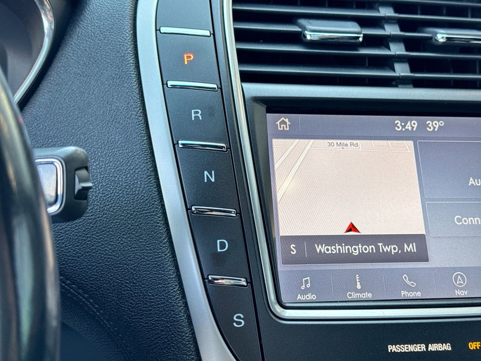 Used 2019 Lincoln Nautilus Select image 34