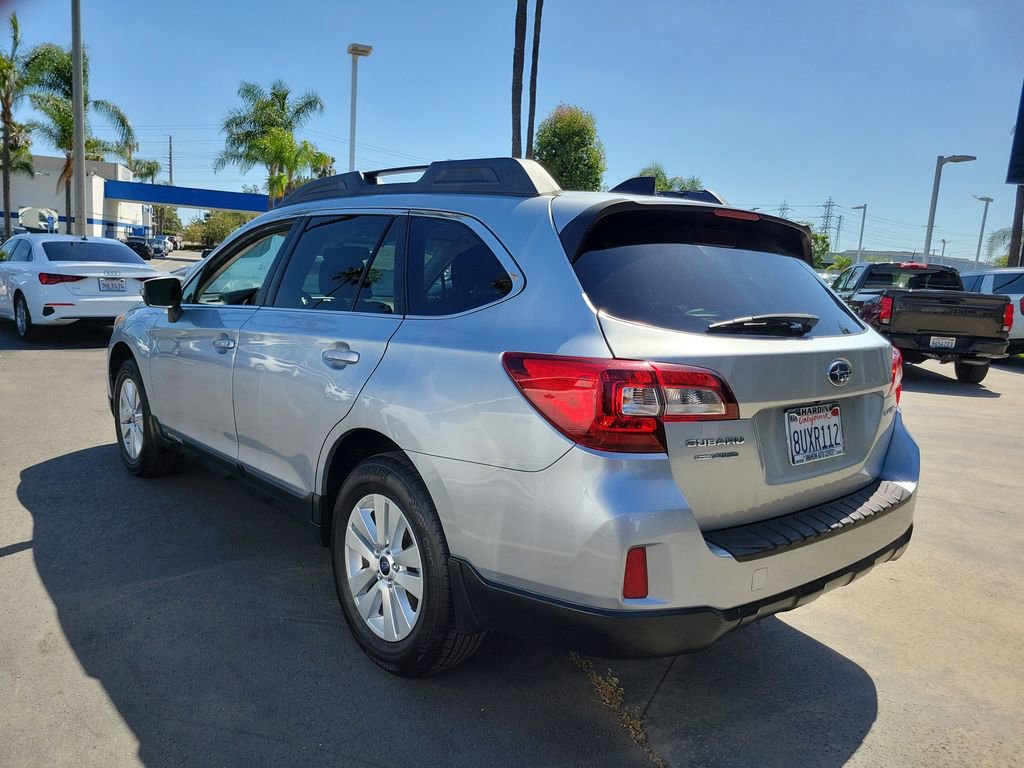 Used 2016 Subaru Outback 2.5i Premium image 3