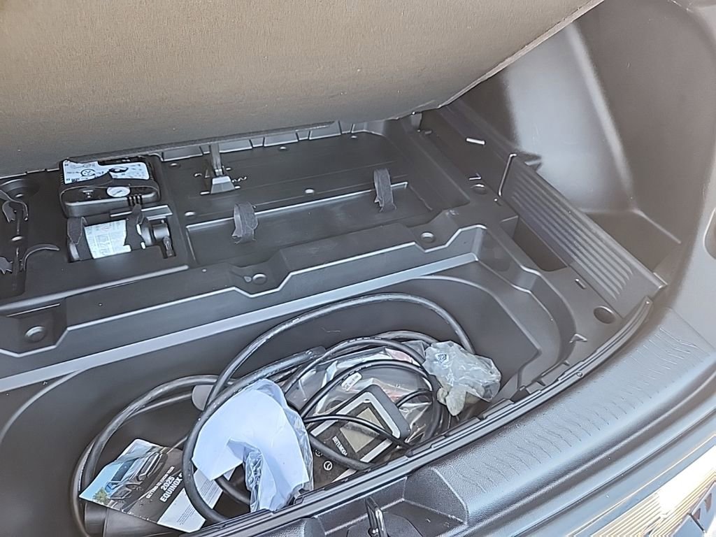 Certified 2025 Chevrolet Equinox EV LT w/ Convenience Package image 15