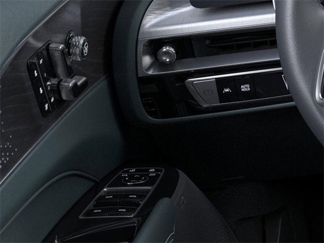 New 2025 Cadillac Lyriq Luxury image 22