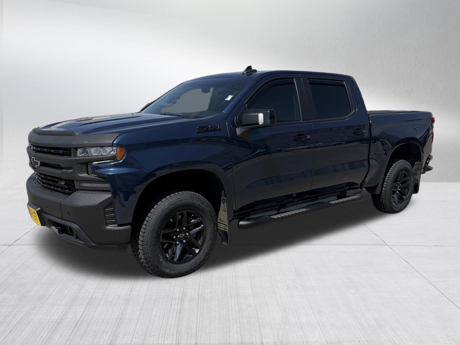 Used 2021 Chevrolet Silverado 1500 LT Trail Boss w/ Convenience Package II AWD/4WD image 3