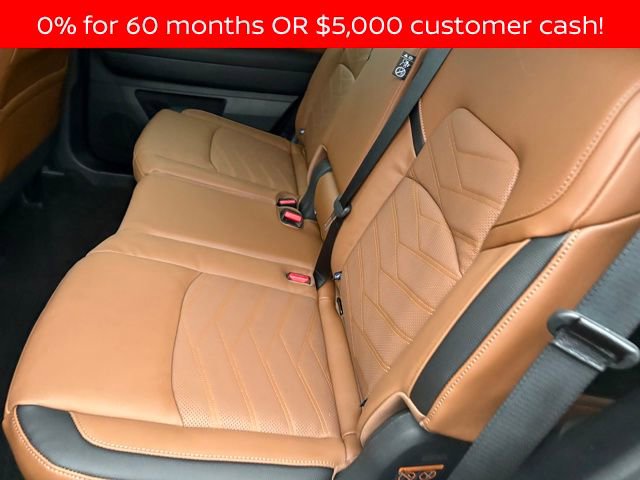 New 2025 Nissan Pathfinder Platinum w/ Black Appearance Package image 5