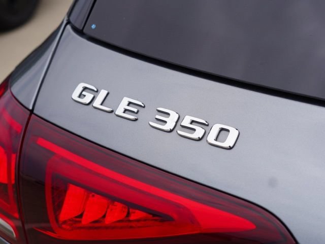 Used 2022 Mercedes-Benz GLE 350 4MATIC w/ Premium Package image 8