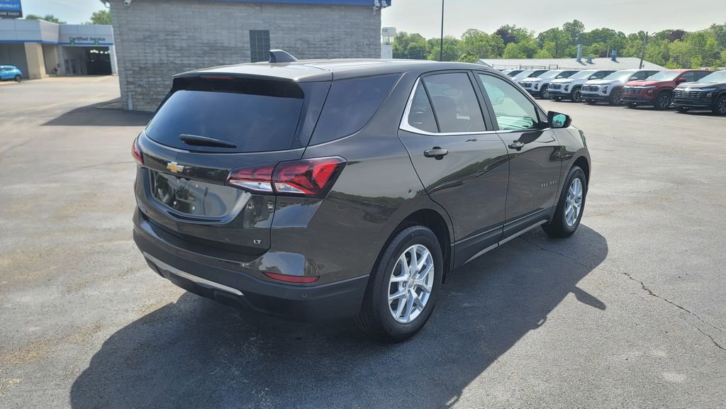 Used 2024 Chevrolet Equinox LT w/ LPO, Floor Liner Package FWD image 12