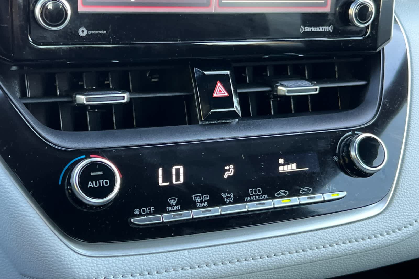 Used 2021 Toyota Corolla SE FWD image 20