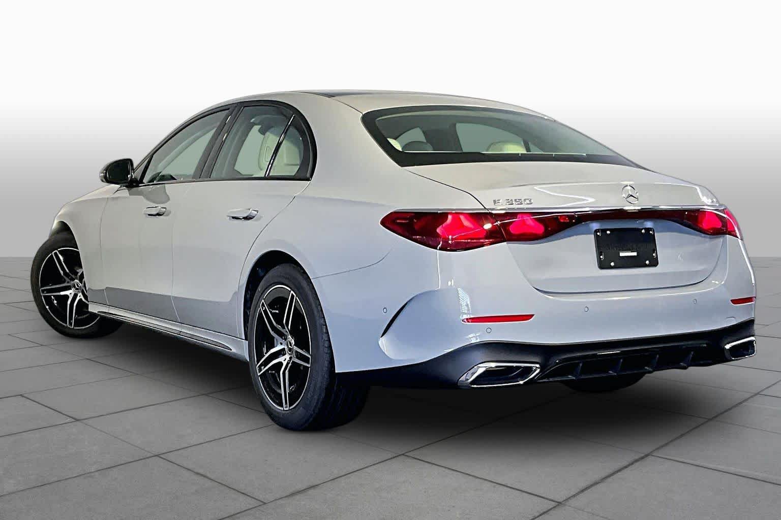 New 2026 Mercedes-Benz E 350 4MATIC Sedan image 3