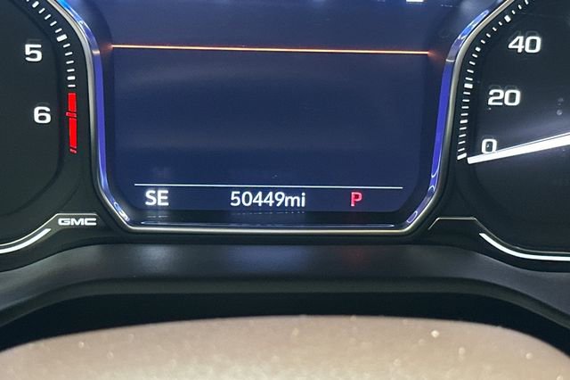 Used 2021 GMC Yukon Denali w/ Denali Premium Package image 34