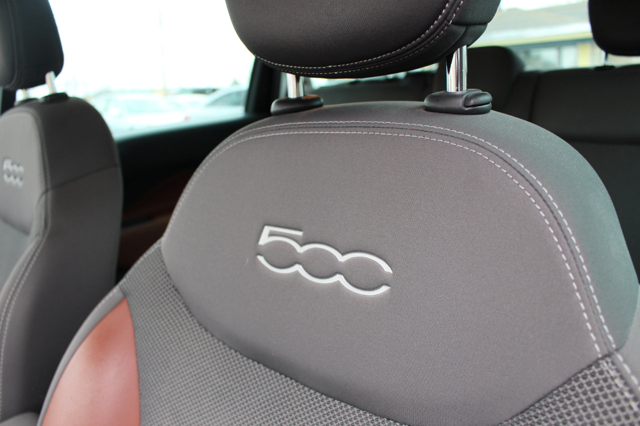 Used 2014 FIAT 500L Trekking w/ Popular Equipment Group image 17