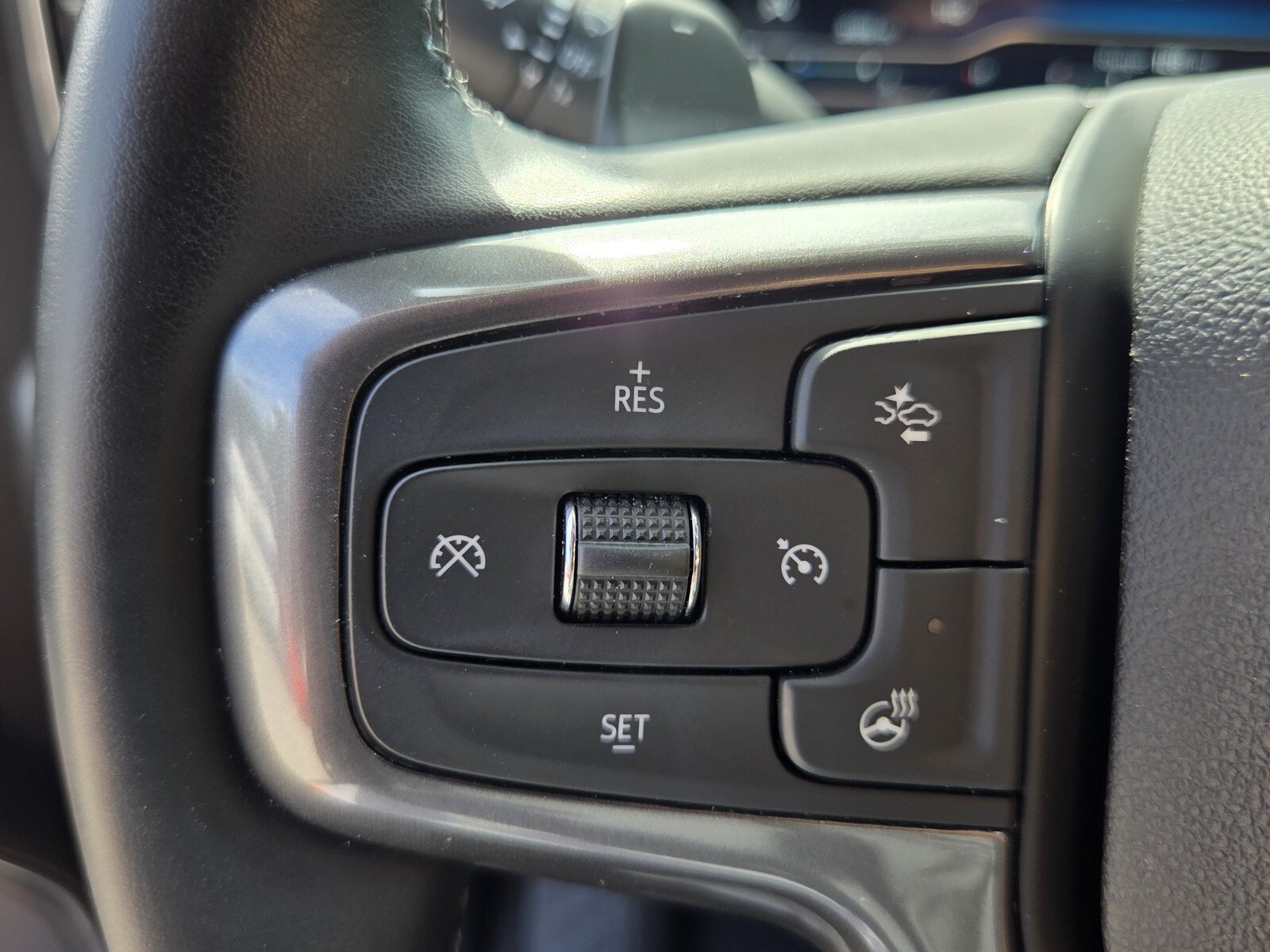 Certified 2024 Chevrolet Silverado 1500 High Country w/ High Country Premium Package AWD/4WD image 34