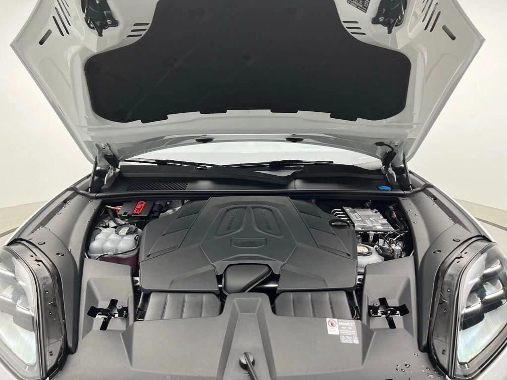 New 2026 Porsche Cayenne S image 26