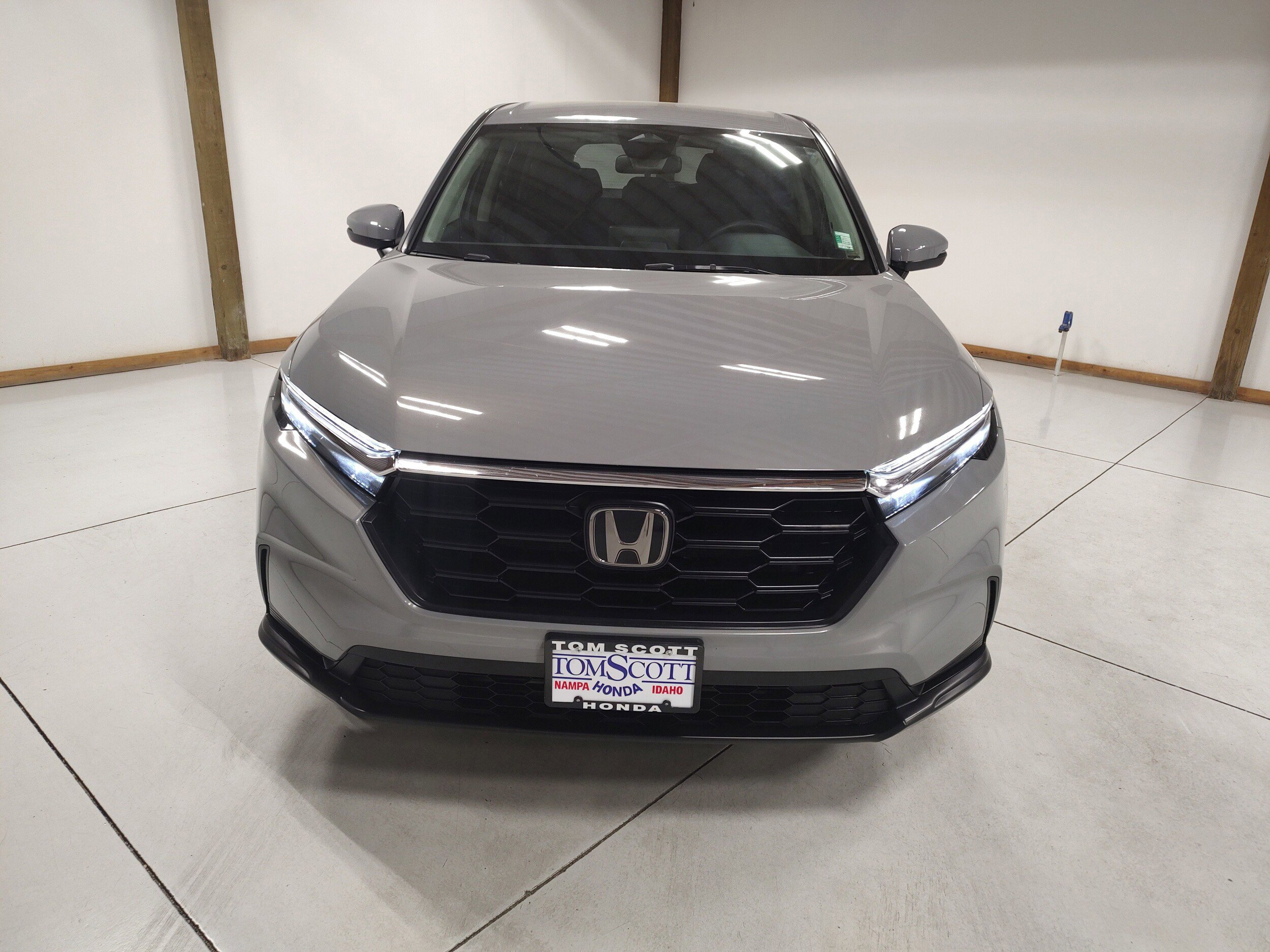 Used 2024 Honda CR-V LX image 3