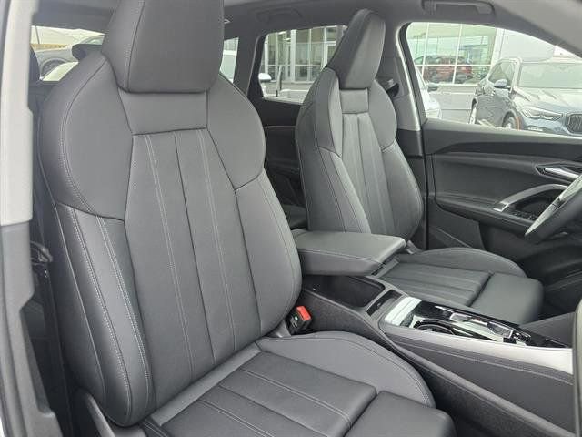 Used 2025 Audi Q5 Premium Plus w/ Premium Plus image 16