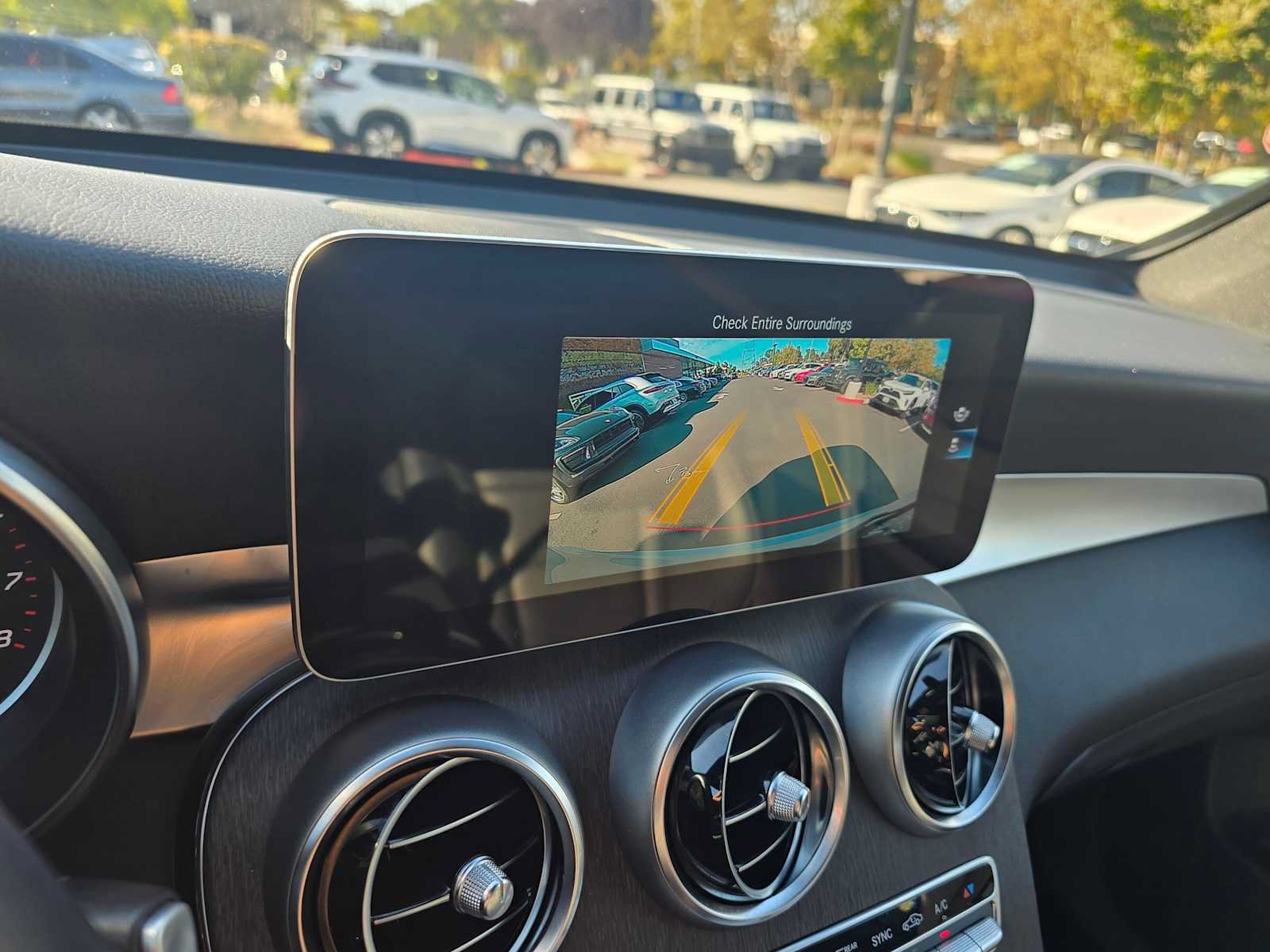 Used 2020 Mercedes-Benz GLC 300 image 29
