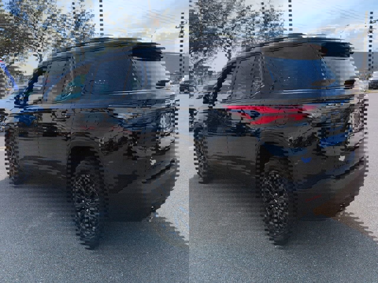 Used 2023 Chevrolet Traverse RS image 6