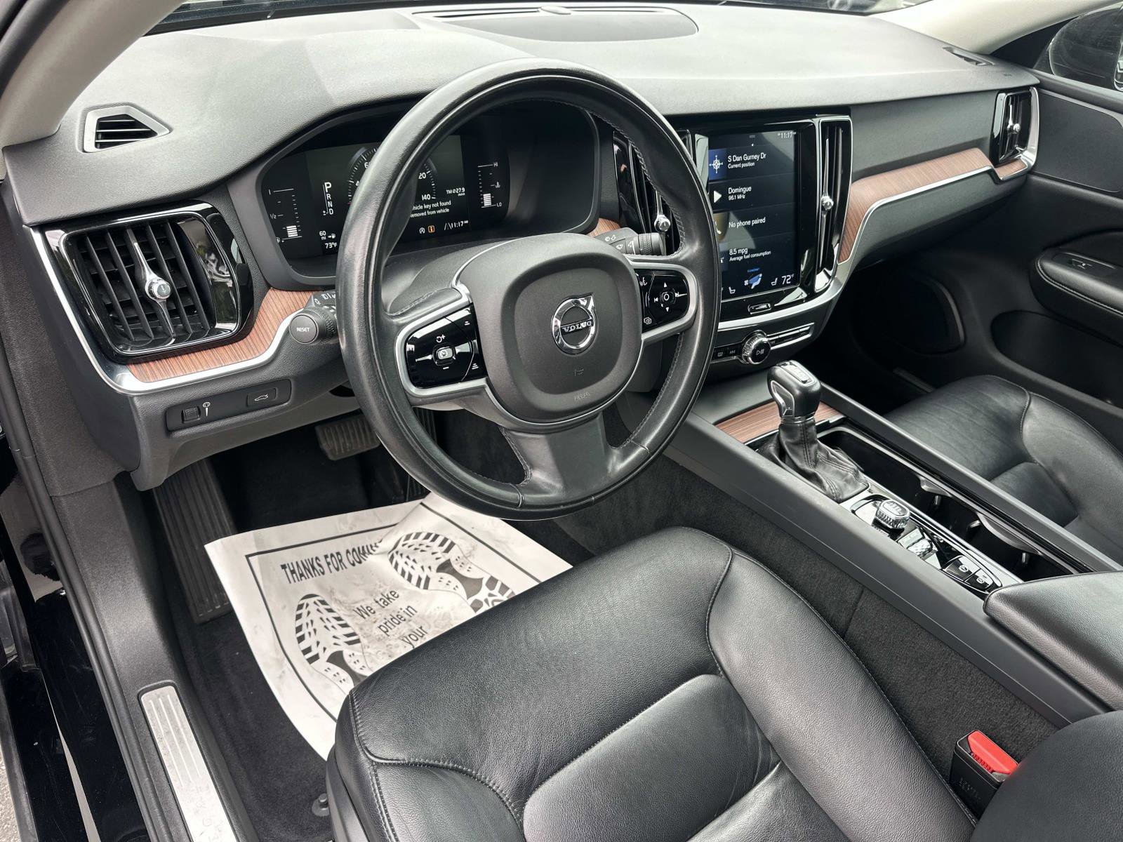 Used 2019 Volvo S60 T5 Momentum w/ Premium Package image 9