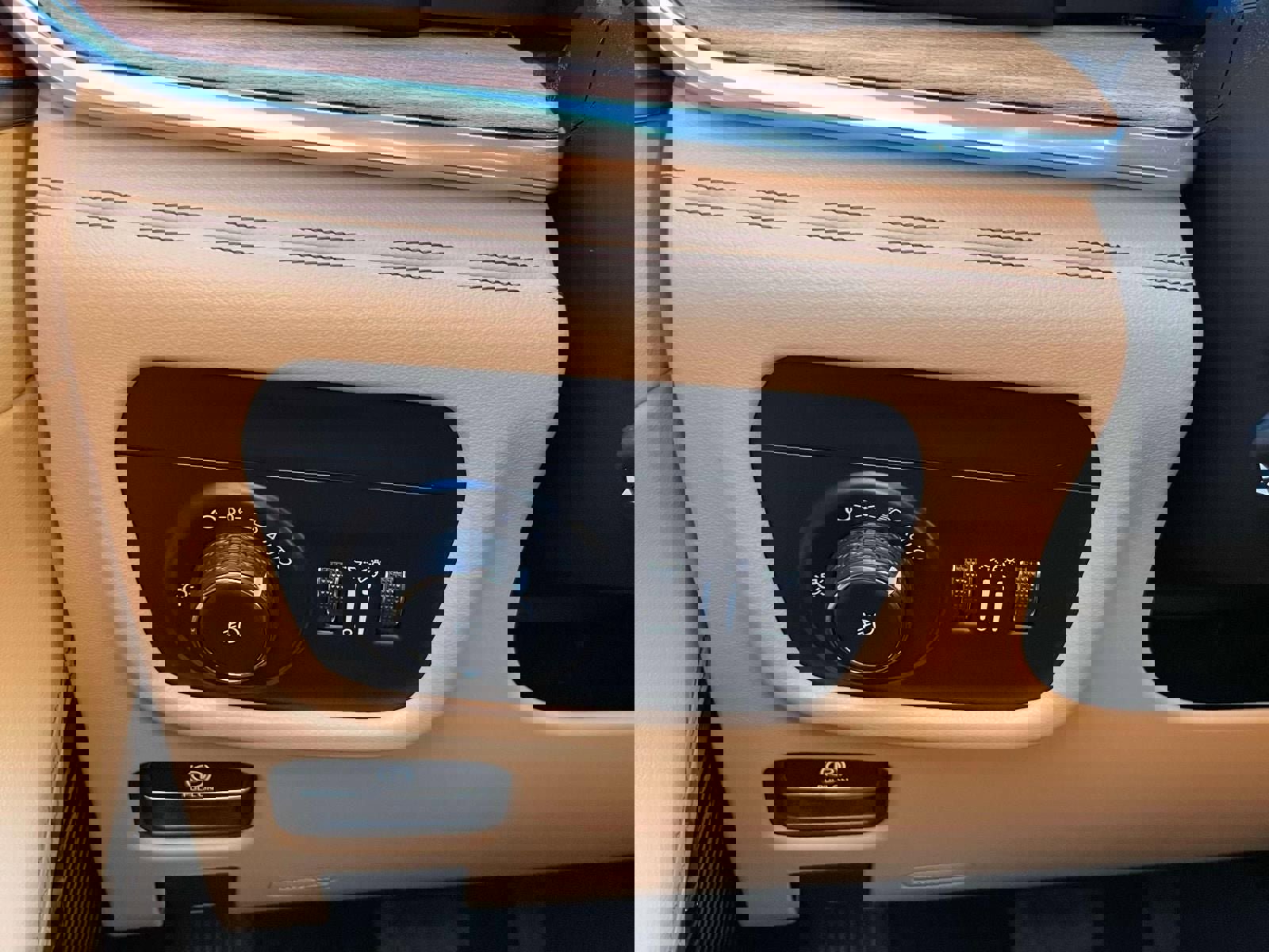 Used 2023 Jeep Grand Cherokee Summit image 21