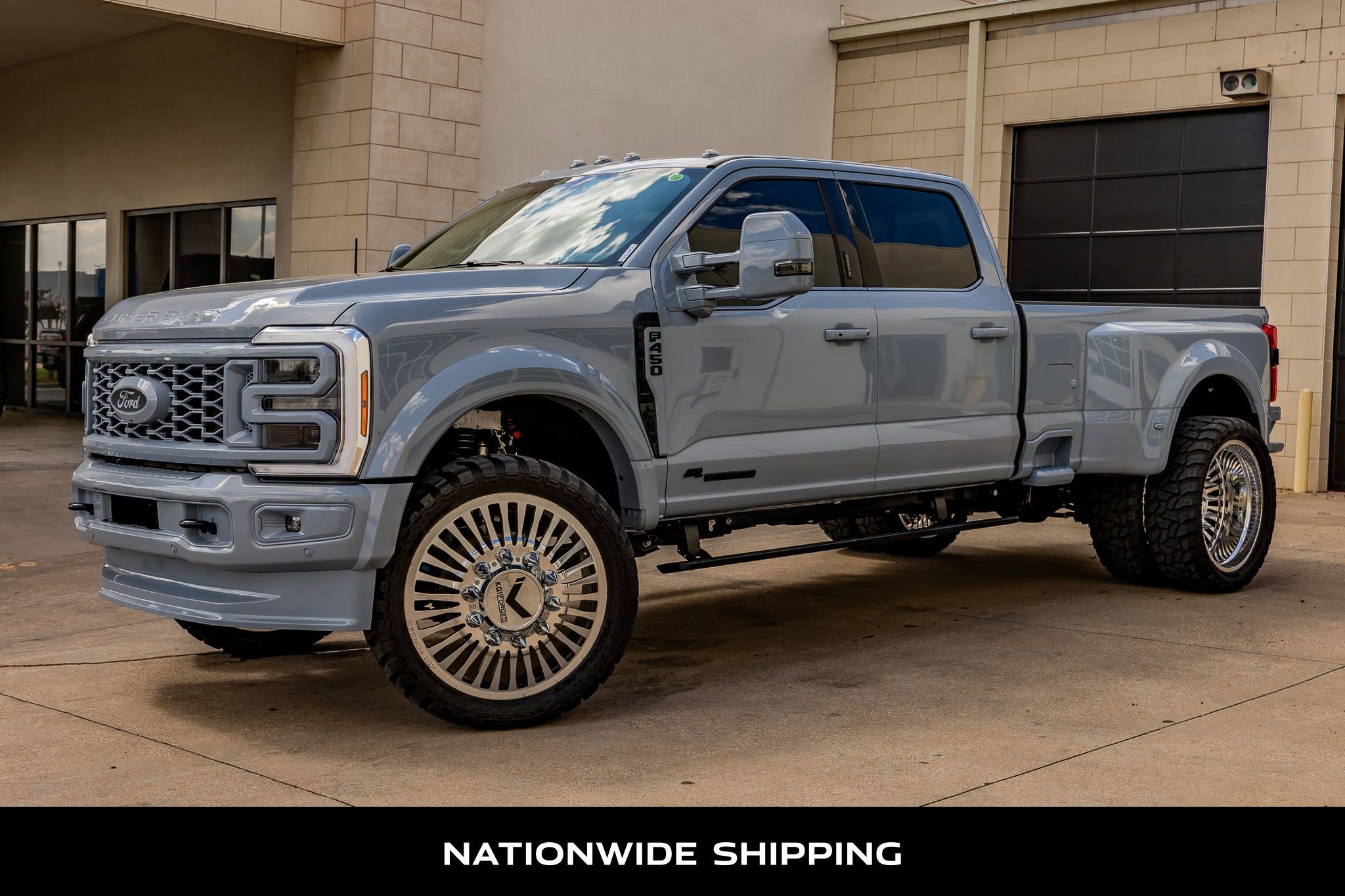 Used 2026 Ford F450 Platinum w/ Platinum Plus Package image 4