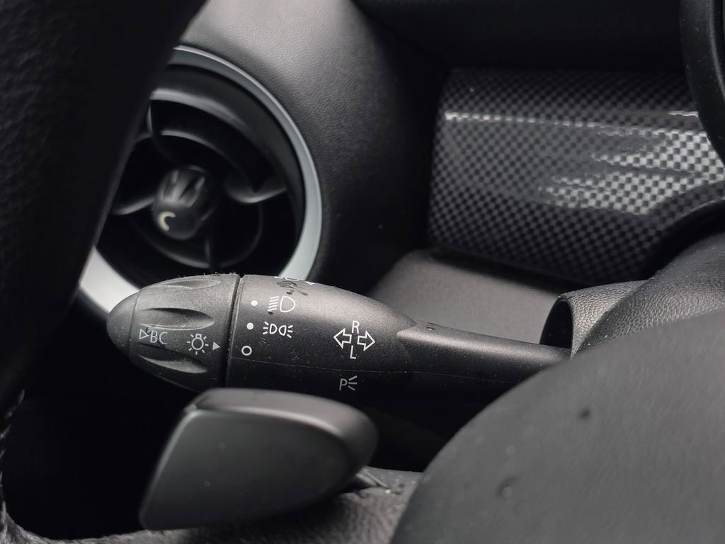 Used 2013 MINI Cooper S image 27