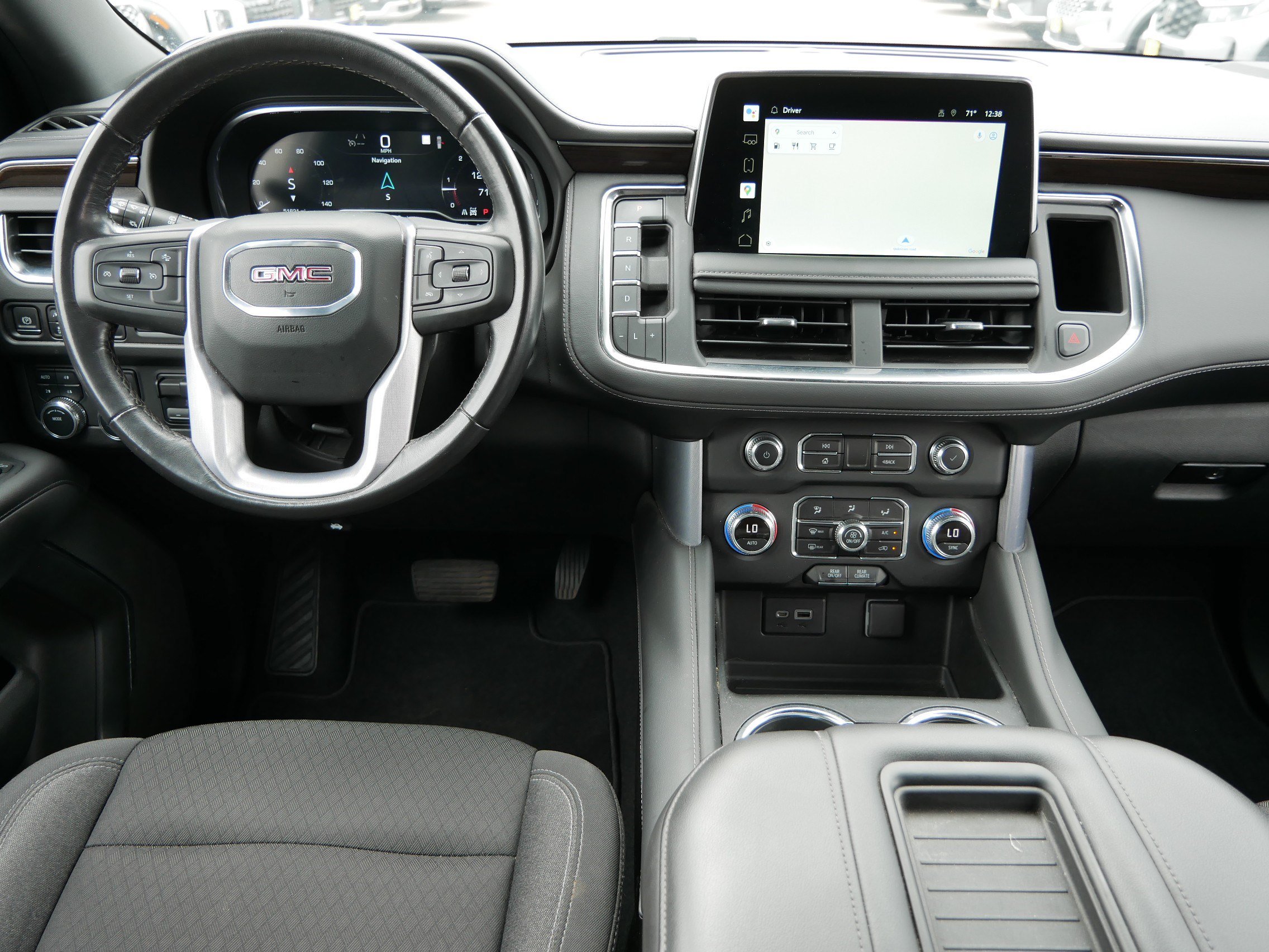 Used 2022 GMC Yukon SLE w/ Max Trailering Package AWD/4WD image 10