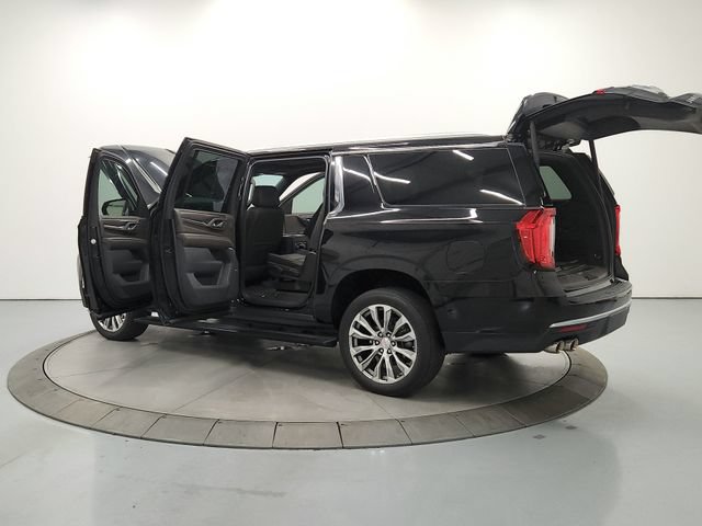 Used 2022 GMC Yukon XL Denali RWD image 13