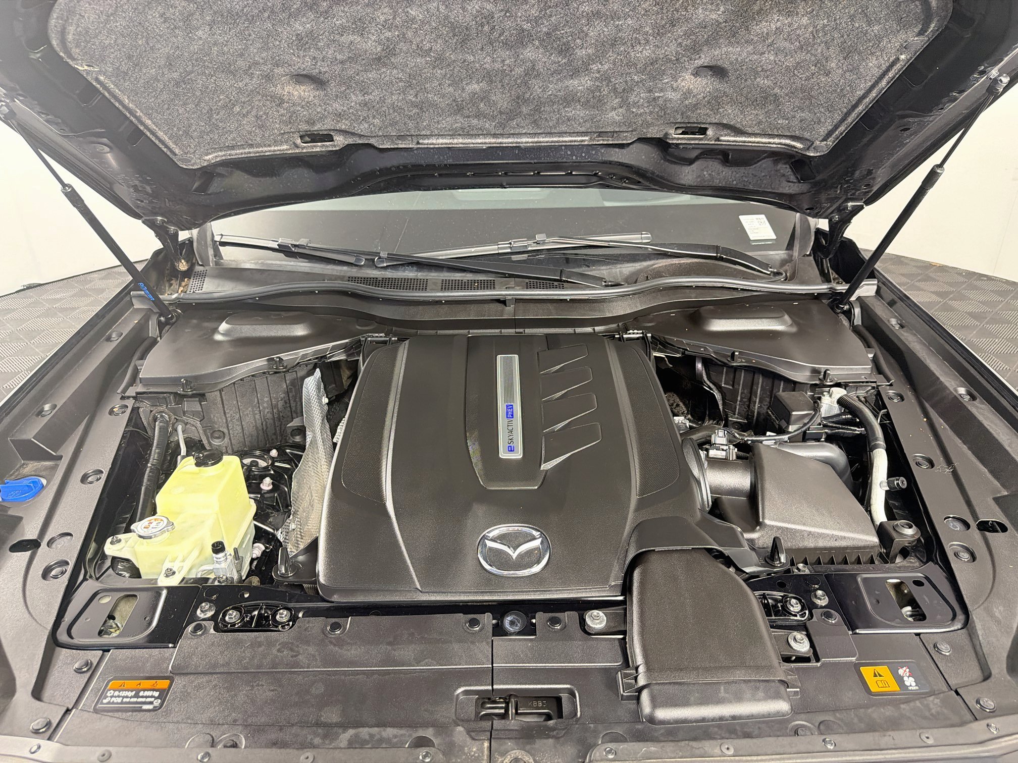 Used 2024 MAZDA CX-90 Plug-In Hybrid w/ Premium Pkg AWD/4WD image 37