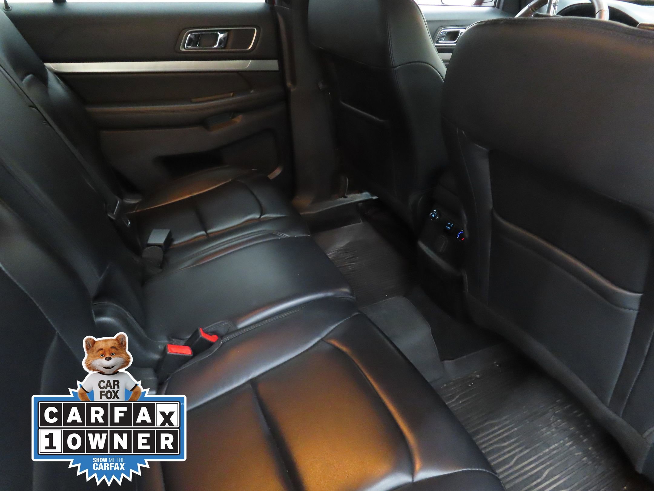 Used 2019 Ford Explorer XLT w/ Equipment Group 202A image 23