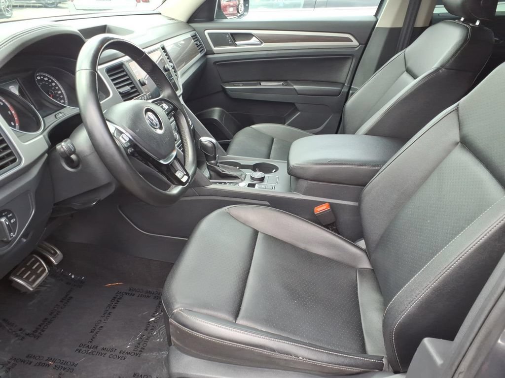 Used 2019 Volkswagen Atlas SE w/ Towing Package AWD/4WD image 16