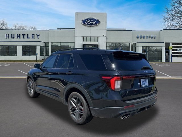 Certified 2025 Ford Explorer ST AWD/4WD image 6