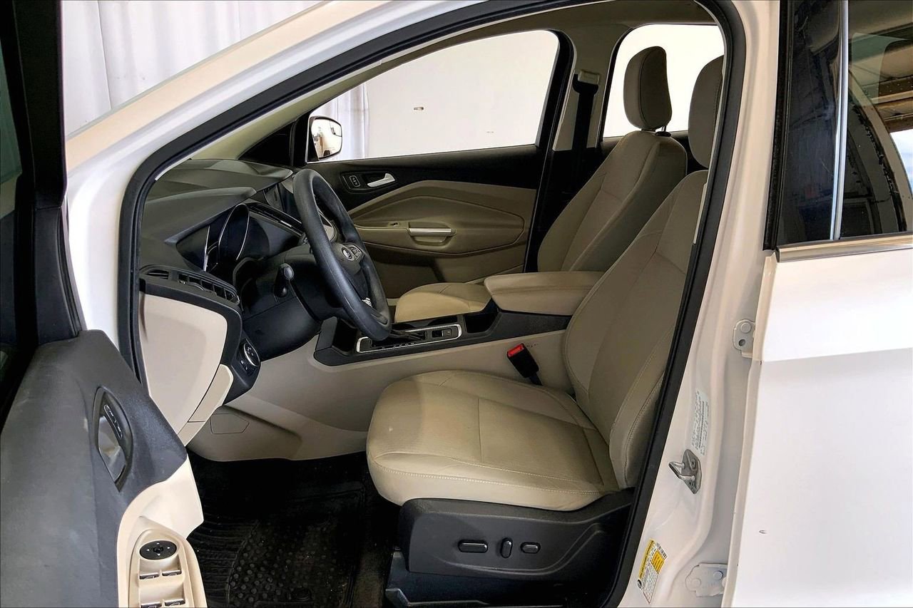 Used 2019 Ford Escape SE image 15
