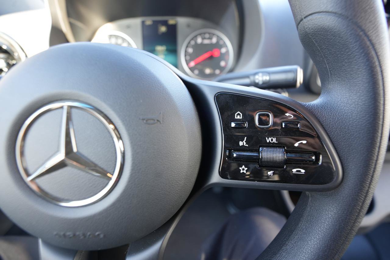 Used 2024 Mercedes-Benz Sprinter 2500 image 18
