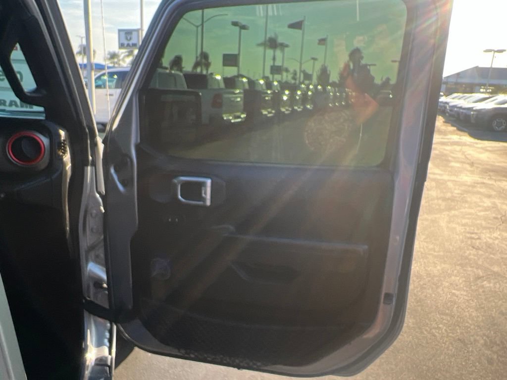 Used 2020 Jeep Wrangler Unlimited Sport S AWD/4WD image 35