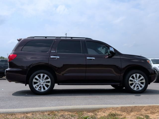 Used 2016 Toyota Sequoia Limited w/ Safety & Convenience Package AWD/4WD image 3