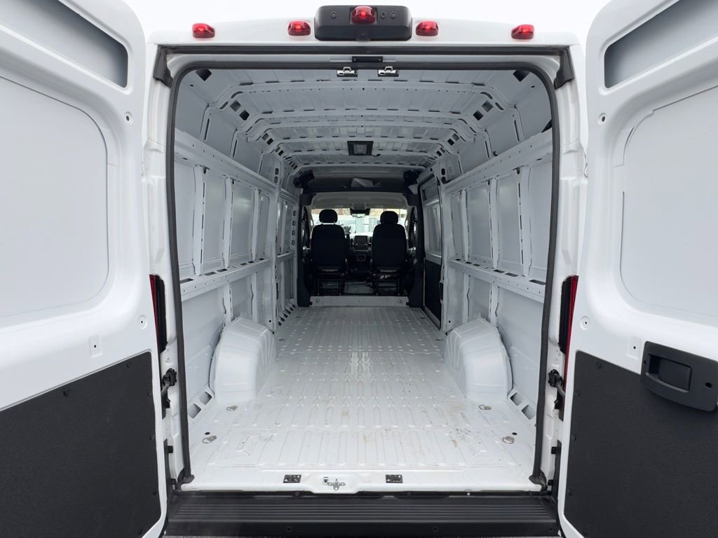 Used 2025 RAM ProMaster 3500 w/ Quick Order Package 22G SLT image 7