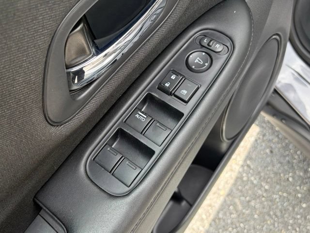 Used 2022 Honda HR-V LX image 13