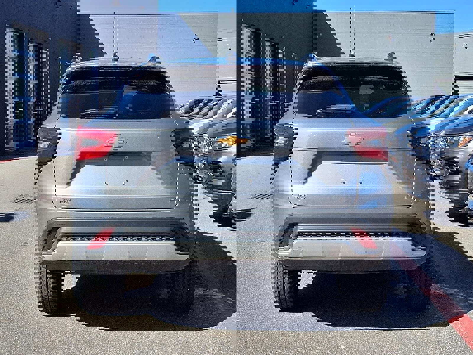 Used 2025 Chevrolet Trax LT image 20