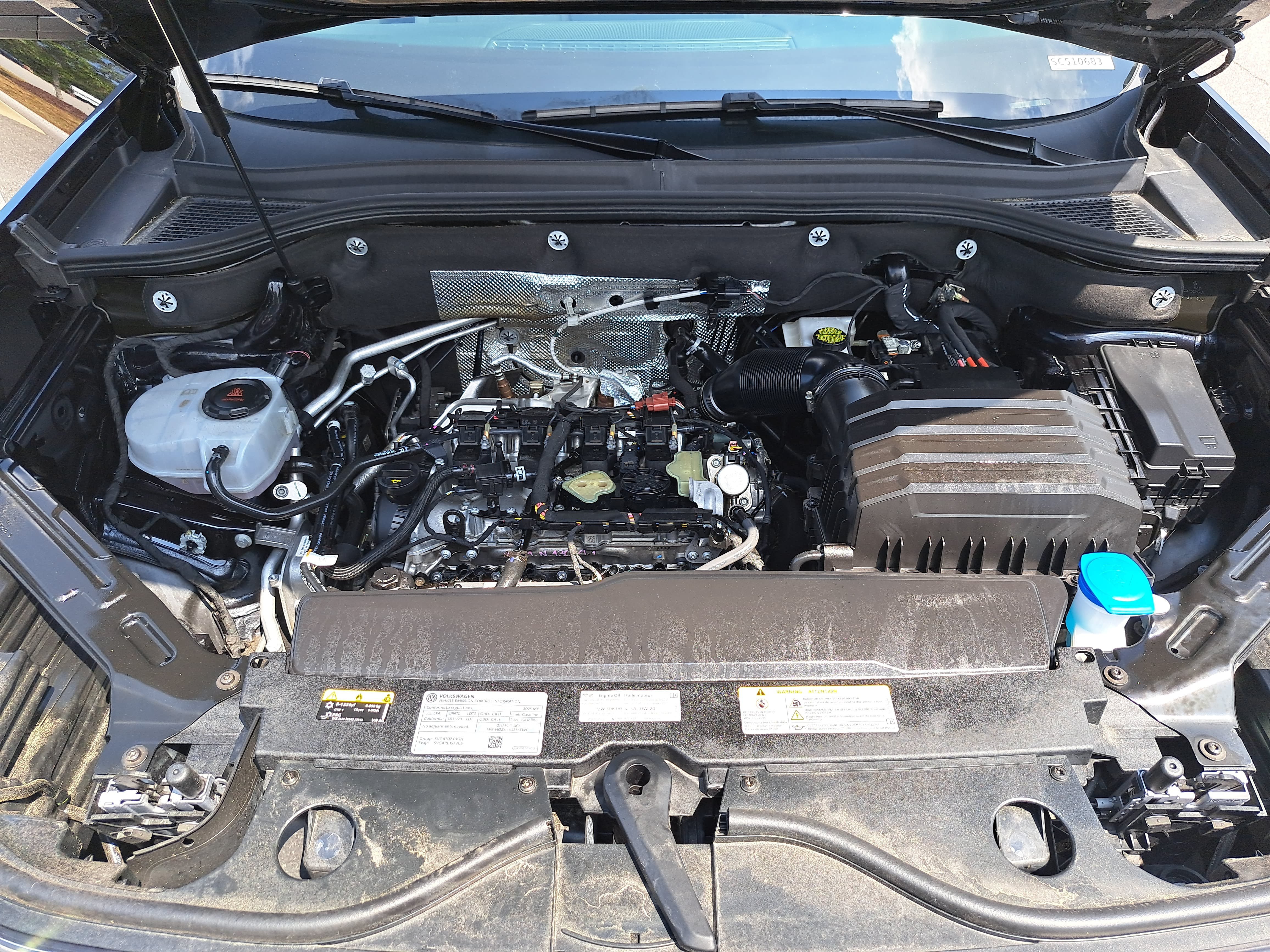 Certified 2025 Volkswagen Atlas SE FWD image 30