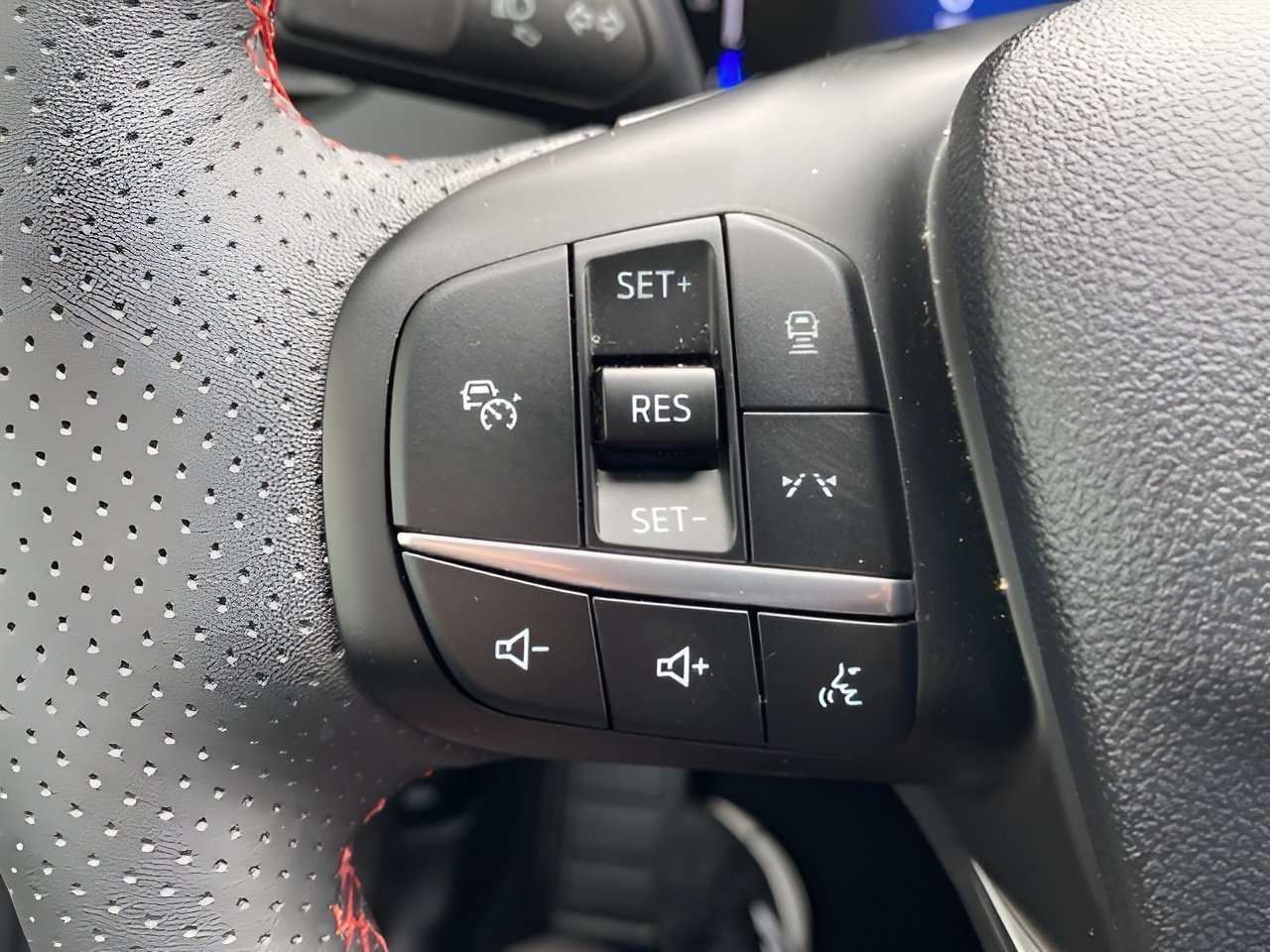 Used 2023 Ford Escape ST-Line w/ Tech Pack #1 image 15