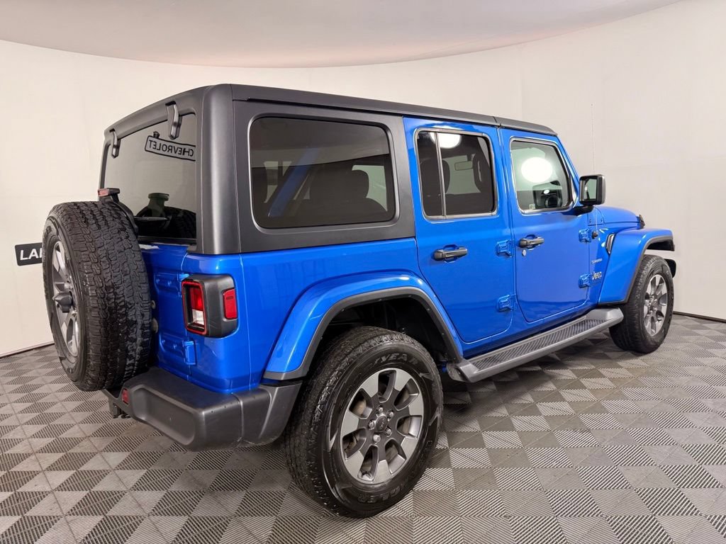 Used 2023 Jeep Wrangler Unlimited Sahara w/ Cold Weather Group AWD/4WD image 6