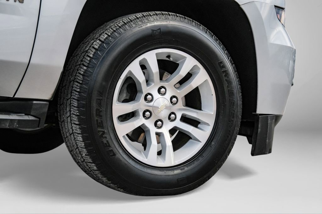 Used 2018 Chevrolet Suburban LT image 58