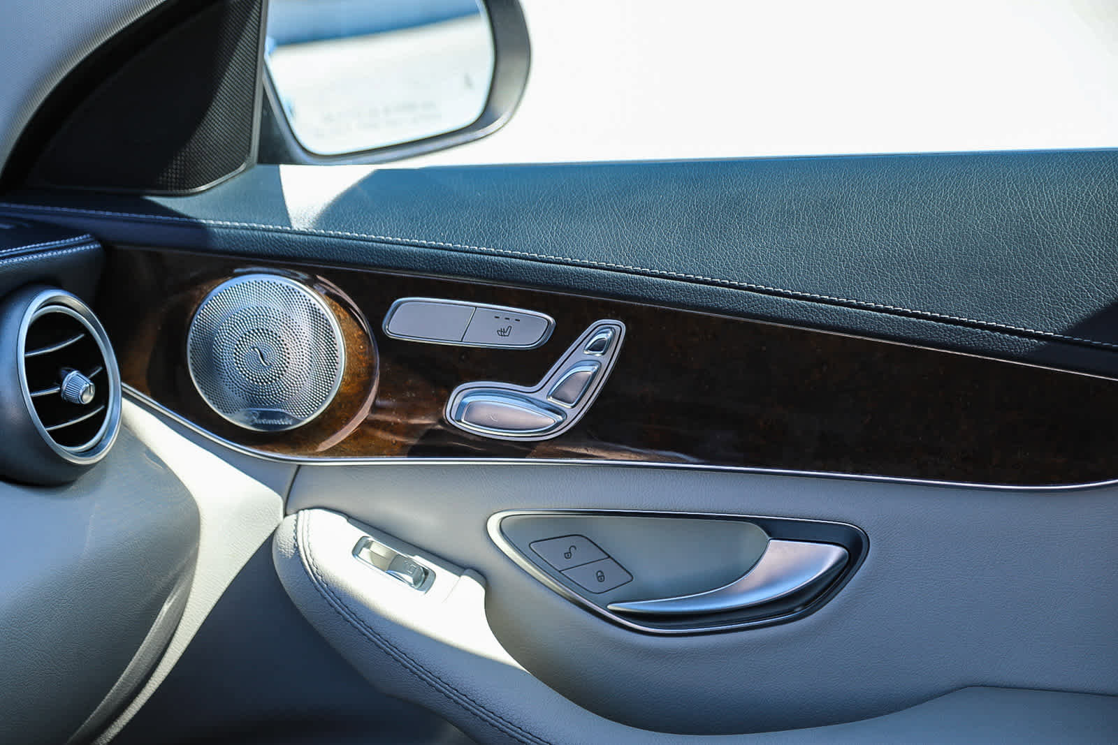 Used 2017 Mercedes-Benz C 300 Sedan image 21