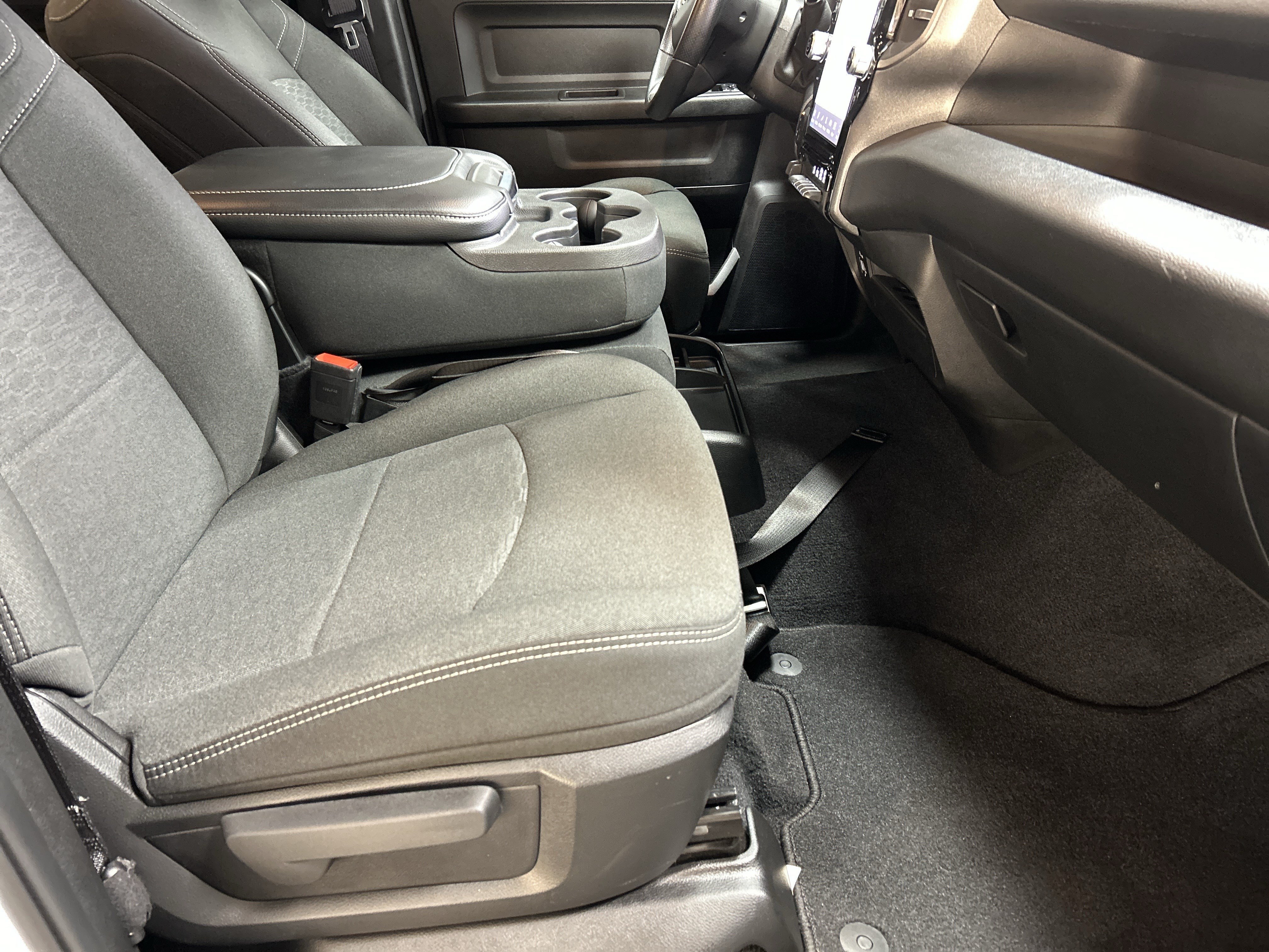 Used 2025 RAM 2500 Tradesman AWD/4WD image 35