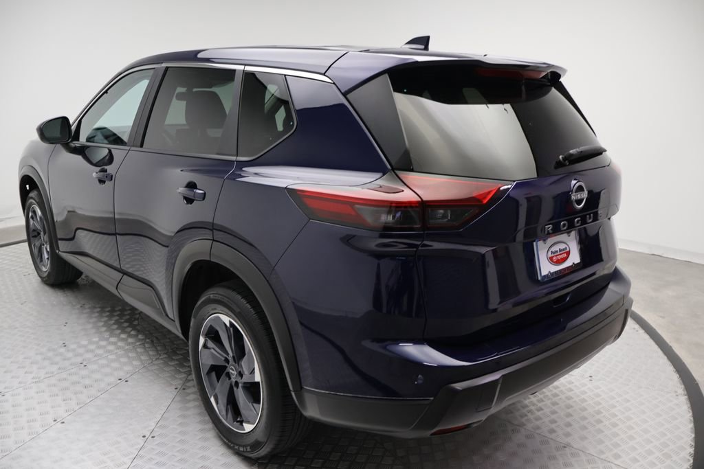 Used 2026 Nissan Rogue SV FWD image 11