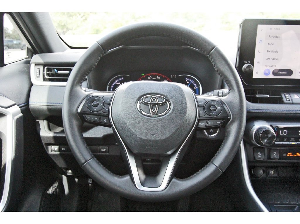 Used 2024 Toyota RAV4 XSE AWD/4WD image 16
