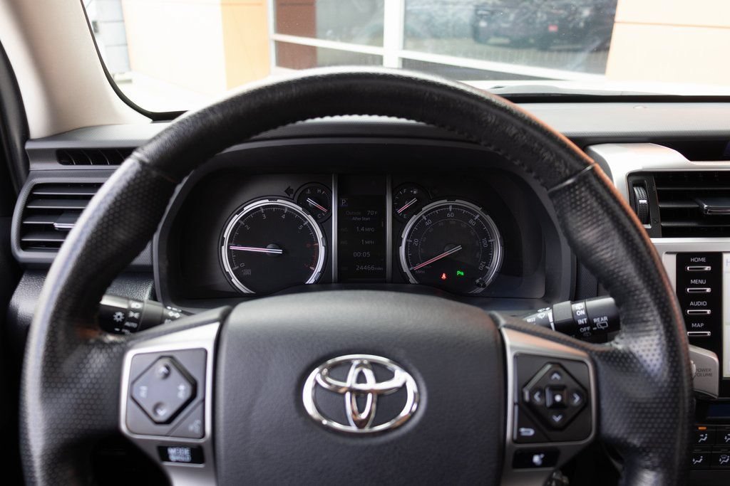 Used 2023 Toyota 4Runner Limited AWD/4WD image 29
