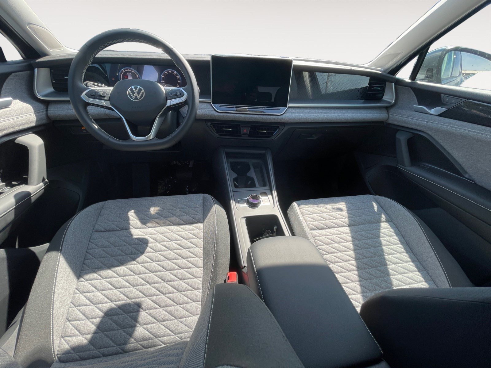 New 2025 Volkswagen Tiguan S AWD/4WD image 10
