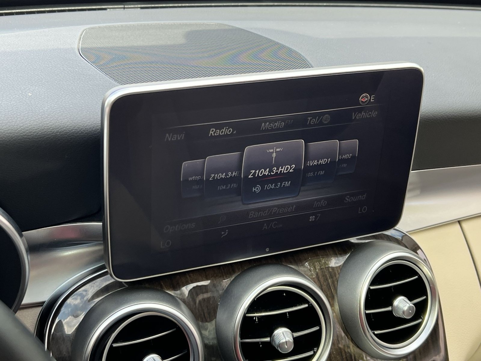 Used 2015 Mercedes-Benz C 300 4MATIC Sedan image 23